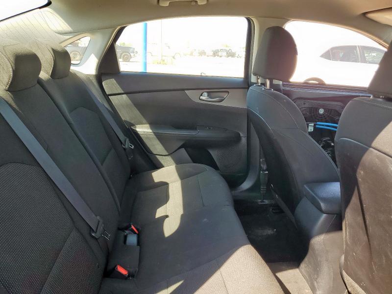 3KPF24AD2KE104609 - 2019 KIA FORTE FE GRAY photo 10