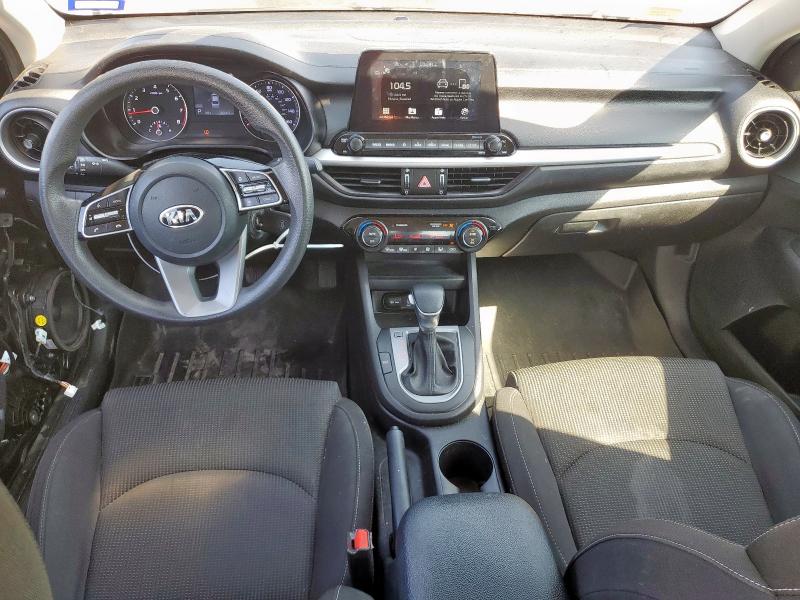 3KPF24AD2KE104609 - 2019 KIA FORTE FE GRAY photo 8