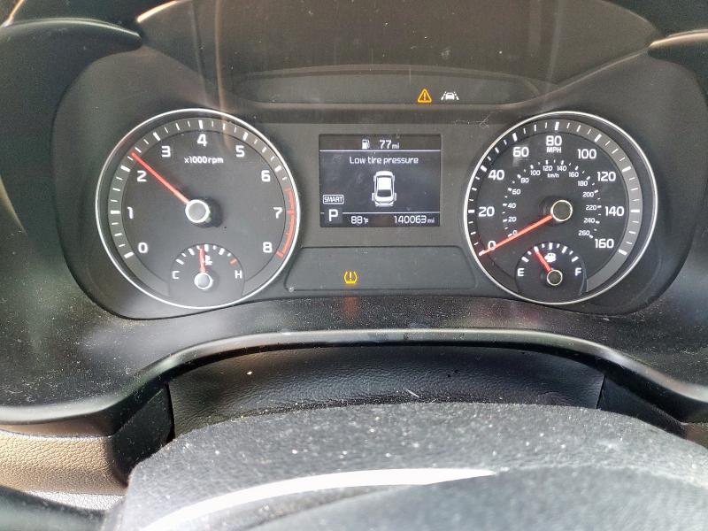 3KPF24AD2KE104609 - 2019 KIA FORTE FE GRAY photo 9