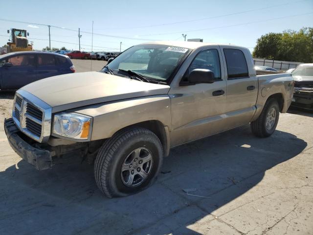 2005 DODGE DAKOTA QUAD SLT, 