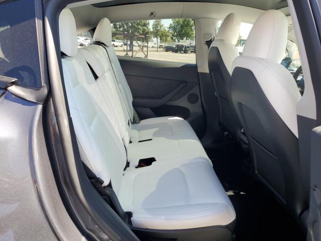 7SAYGAEE0PF836687 - 2023 TESLA MODEL Y Արծաթագույն լուսանկար 11