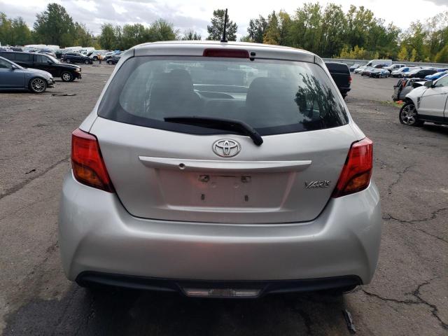 VNKKTUD32GA067125 - 2016 TOYOTA YARIS L GRAY photo 6