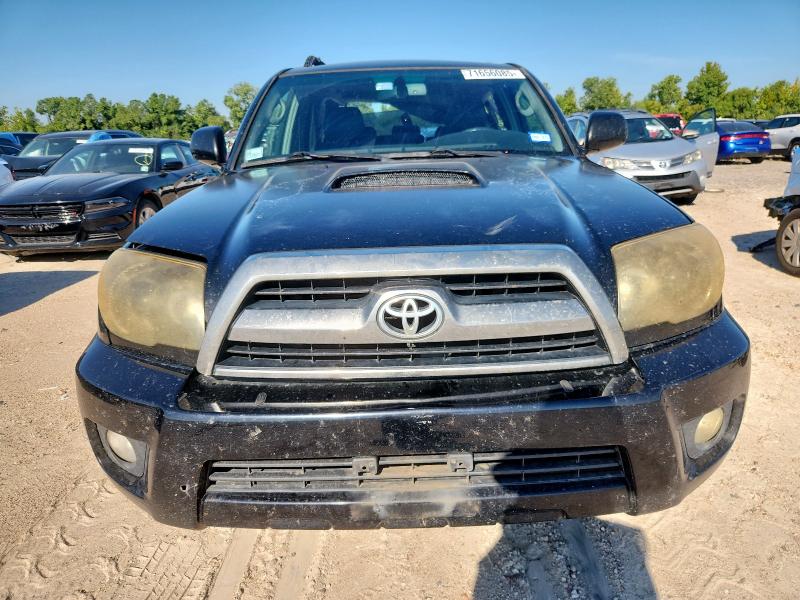 JTEZU14R760081786 - 2006 TOYOTA 4RUNNER SR5 BLACK photo 5