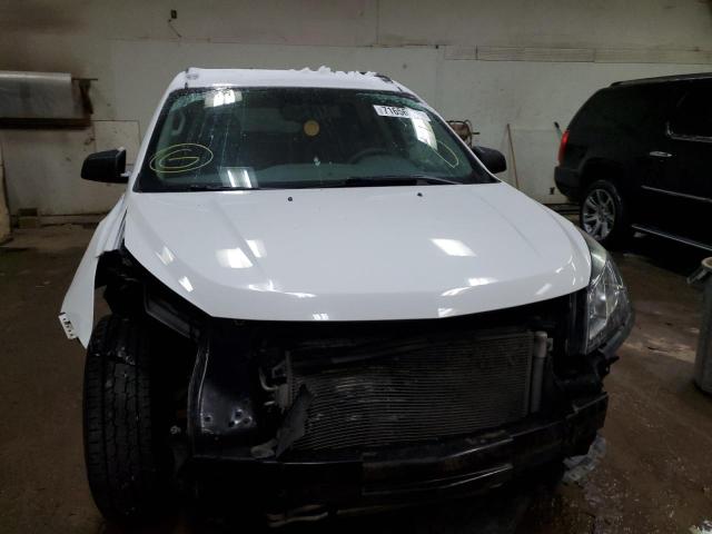 1GNKRFED4GJ294222 - 2016 CHEVROLET TRAVERSE LS WHITE photo 5