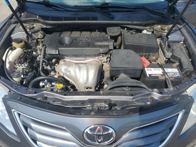 4T4BF3EK0BR135432 - 2011 TOYOTA CAMRY BASE GRAY photo 11