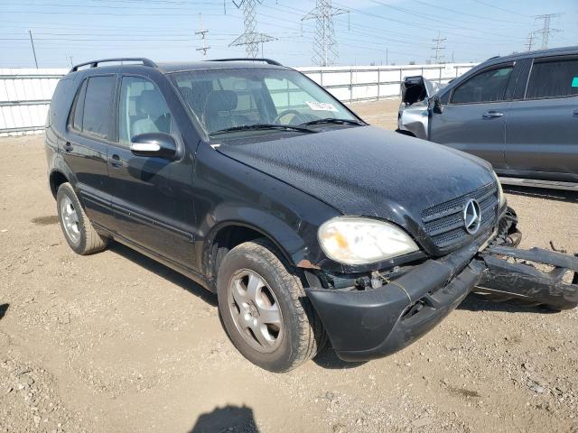 4JGAB57E03A458127 - 2003 MERCEDES-BENZ ML 350 BLACK photo 4