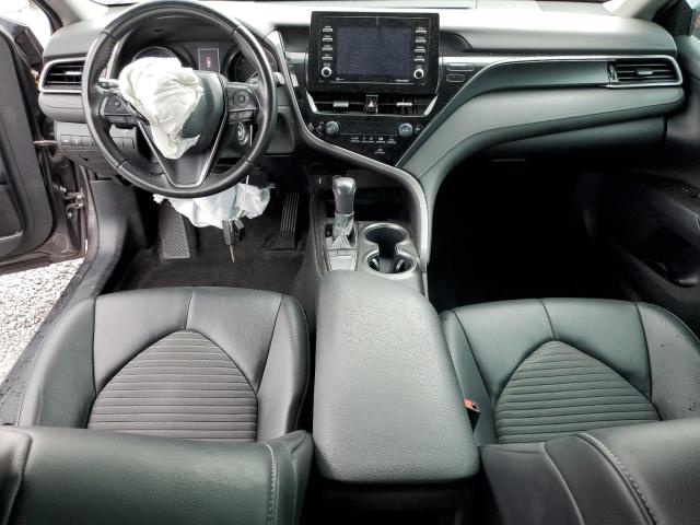 4T1G11AK1NU693867 - 2022 TOYOTA CAMRY SE 棕色 照片 8