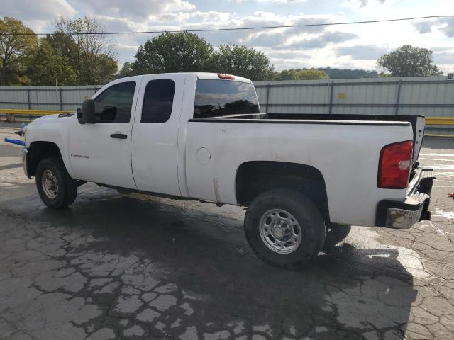 1GCHC29K77E587336 - 2007 CHEVROLET SILVERADO C2500 HEAVY DUTY WHITE photo 2