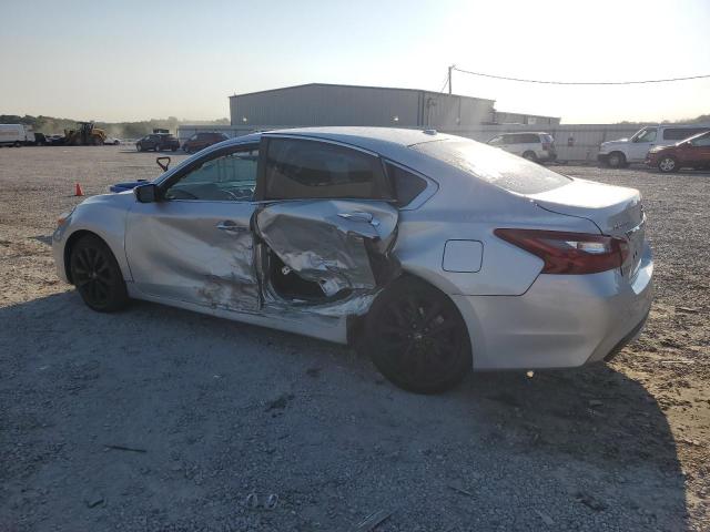 1N4AL3AP2JC177521 - 2018 NISSAN ALTIMA 2.5 فضي صورة 2