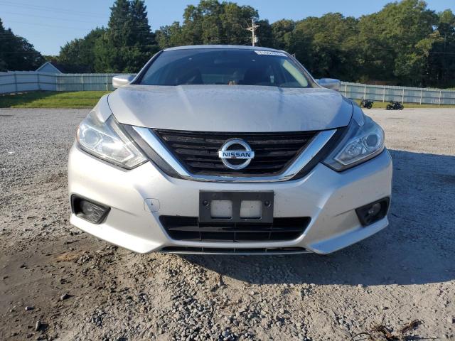1N4AL3AP2JC177521 - 2018 NISSAN ALTIMA 2.5 فضي صورة 5