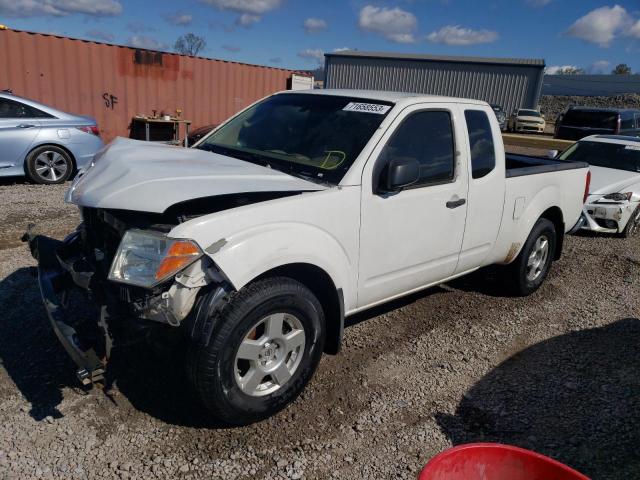 1N6AD06U35C456581 - 2005 NISSAN FRONTIER KING CAB LE WHITE photo 1