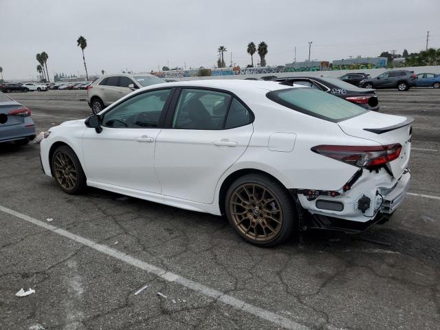 4T1T11AK0PU183950 - 2023 TOYOTA CAMRY SE NIGHT SHADE WHITE photo 2