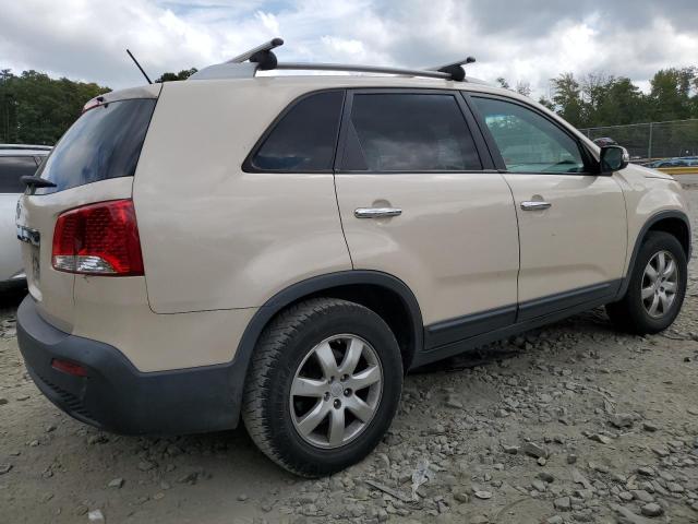 5XYKT4A19BG092561 - 2011 KIA SORENTO BASE CREAM photo 3