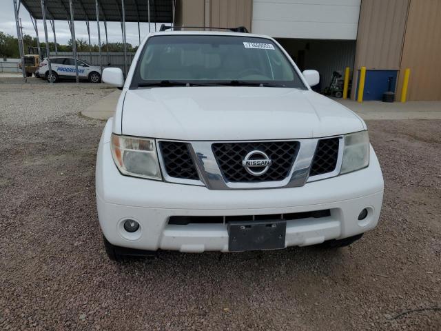 5N1AR18W55C718377 - 2005 NISSAN PATHFINDER LE WHITE photo 5