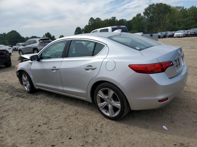 19VDE1F79DE003725 - 2013 ACURA ILX 20 TECH SILVER photo 2