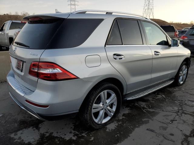 4JGDA5HB0DA224933 - 2013 MERCEDES-BENZ ML 350 4MATIC SILVER photo 3