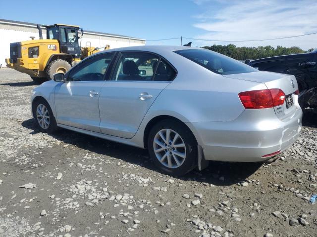 3VWD17AJ1EM253392 - 2014 VOLKSWAGEN JETTA SE SILVER photo 2