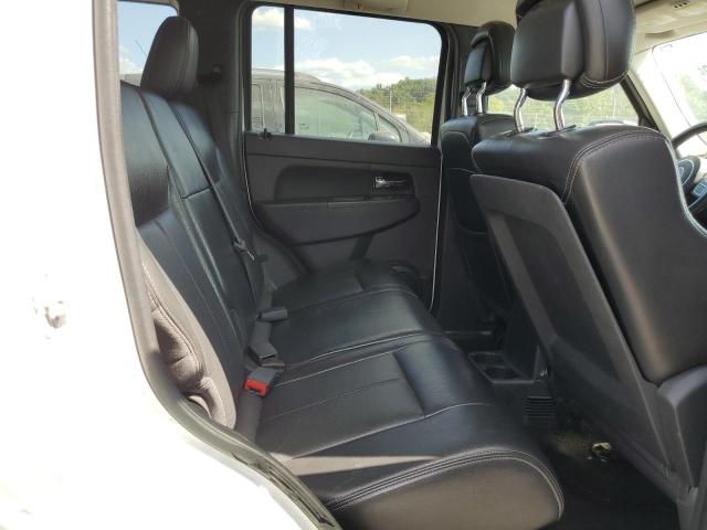 1C4PJLAK7CW179930 - 2012 JEEP LIBERTY SPORT 白色 照片 11