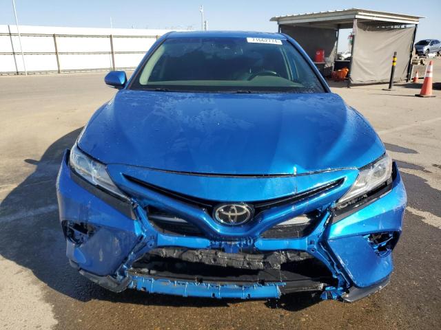 4T1B11HK5KU187583 - 2019 TOYOTA CAMRY L BLUE photo 5