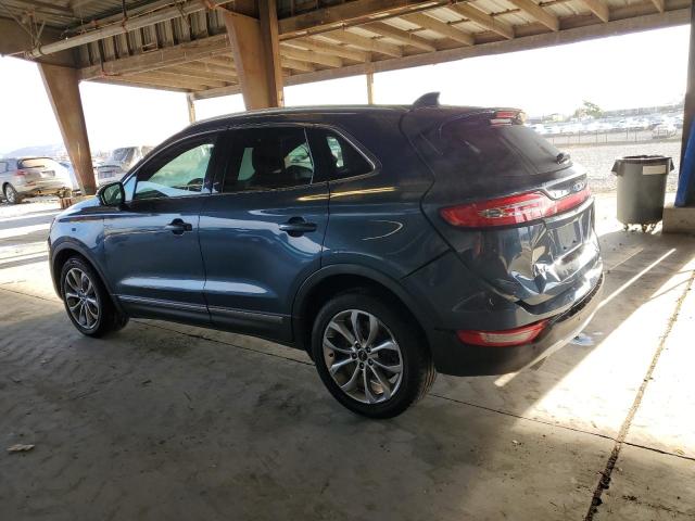 5LMCJ2C9XJUL15312 - 2018 LINCOLN MKC SELECT BLUE photo 2
