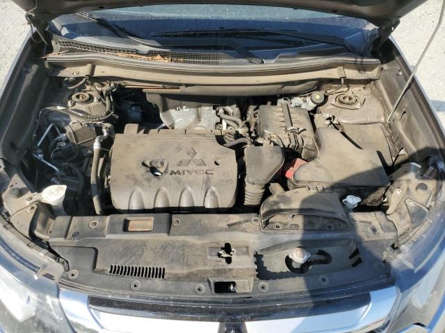 JA4AZ3A32JZ066559 - 2018 MITSUBISHI OUTLANDER SE BROWN photo 12