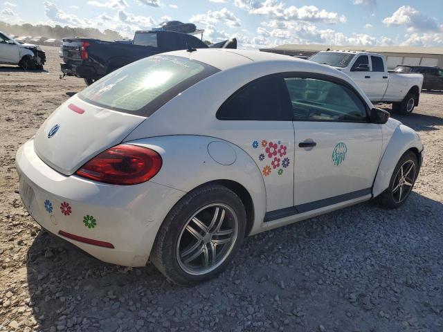 3VWFP7AT3DM625550 - 2013 VOLKSWAGEN BEETLE WHITE photo 3