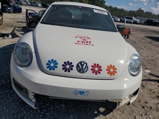 3VWFP7AT3DM625550 - 2013 VOLKSWAGEN BEETLE WHITE photo 5