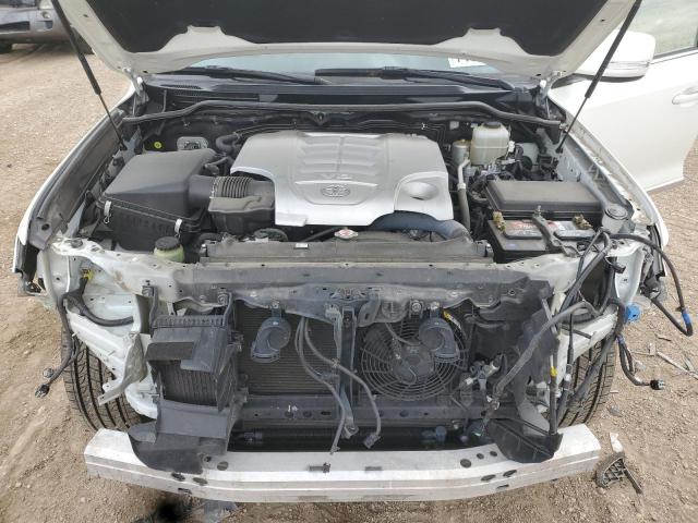JTMCY7AJ8H4052552 - 2017 TOYOTA LAND CRUIS WHITE photo 11