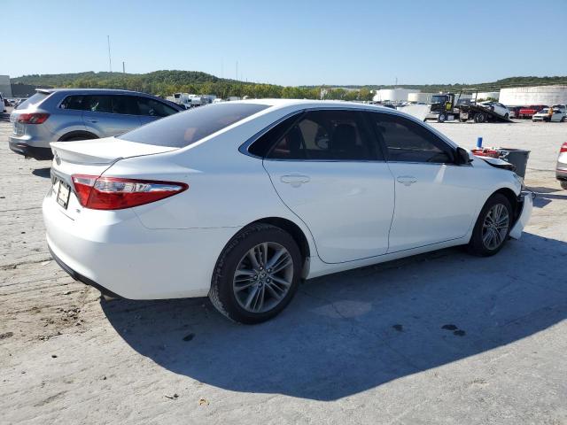 4T1BF1FK6FU042871 - 2015 TOYOTA CAMRY LE WHITE photo 3