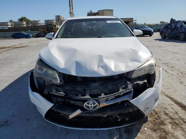 4T1BF1FK6FU042871 - 2015 TOYOTA CAMRY LE WHITE photo 5