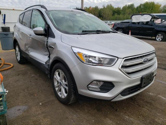 1FMCU0GD1JUC11126 - 2018 FORD ESCAPE SE SILVER photo 4