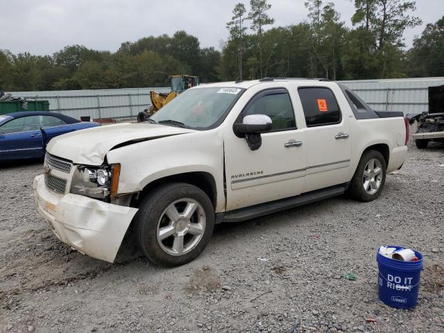 3GNEC32069G280423 - 2009 CHEVROLET AVALANCHE C1500 LTZ WHITE photo 1