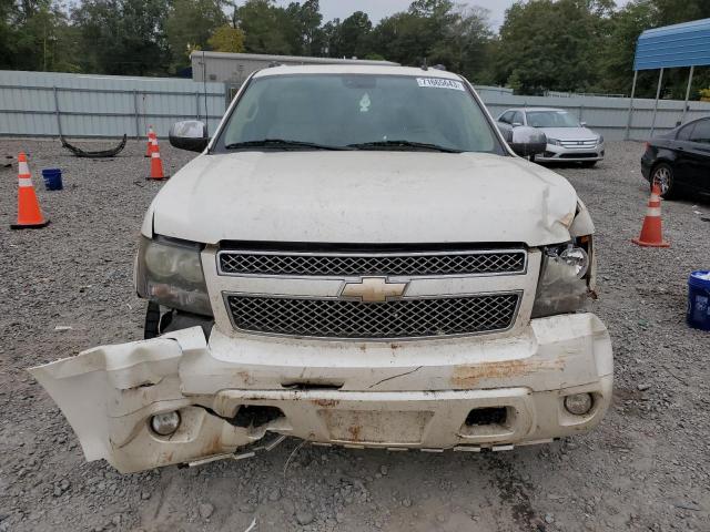 3GNEC32069G280423 - 2009 CHEVROLET AVALANCHE C1500 LTZ WHITE photo 5