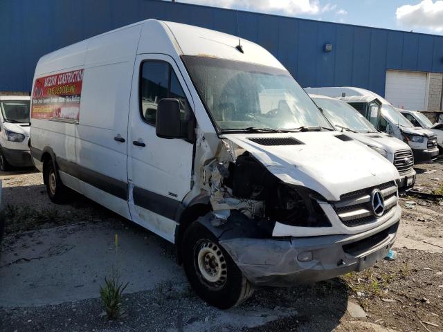 WD3PE8CB0B5605342 - 2011 MERCEDES-BENZ SPRINTER 2500 WHITE photo 4