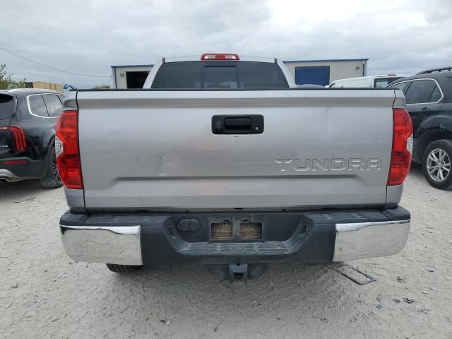 5TFRM5F19EX078980 - 2014 TOYOTA TUNDRA DOUBLE CAB SR/SR5 SILVER photo 6