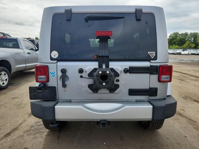 1C4HJWEG7FL531180 - 2015 JEEP WRANGLER U SAHARA ვერცხლისფერი ფოტო 6