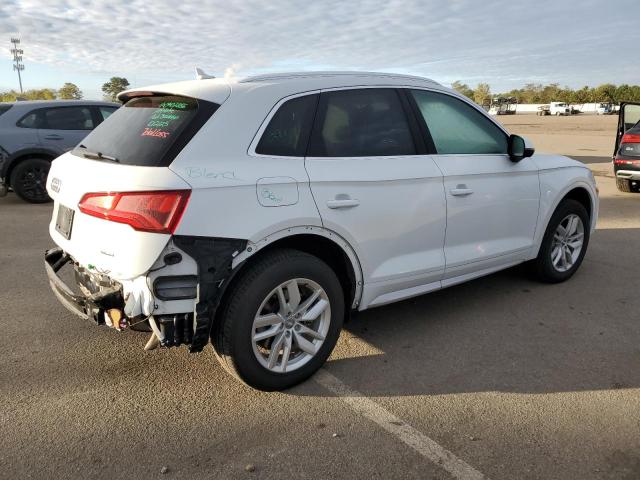 WA1ANAFY6L2077404 - 2020 AUDI Q5 PREMIUM WHITE photo 3