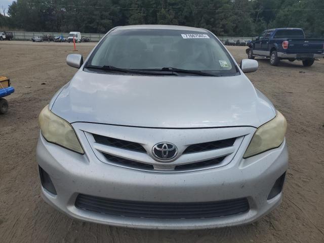 JTDBU4EE4B9159353 - 2011 TOYOTA COROLLA BASE Argent photo 5