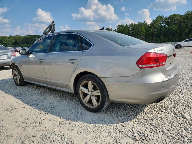 1VWBT7A34EC045365 - 2014 VOLKSWAGEN PASSAT SE 银色 照片 2