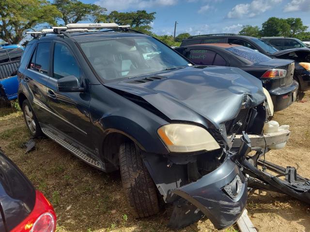 4JGBB8GB1BA665071 - 2011 MERCEDES-BENZ ML 350 4MATIC BLUE photo 4