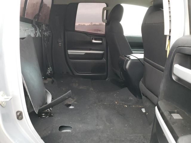 5TFUW5F10JX719643 - 2018 TOYOTA TUNDRA DOUBLE CAB SR/SR5 GRAY photo 10