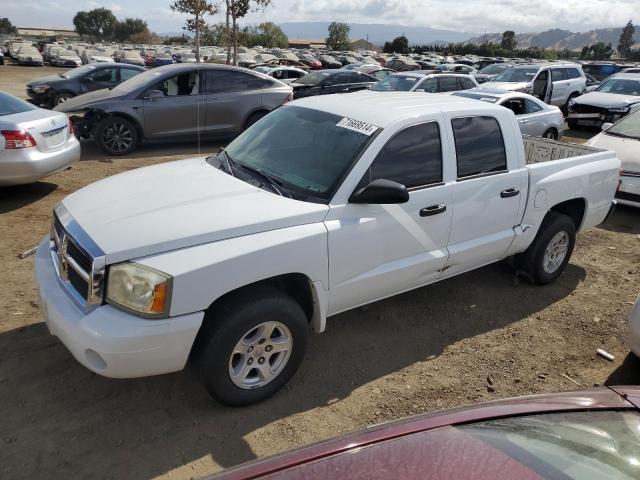 1D7HE48N66S502722 - 2006 DODGE DAKOTA QUAD SLT WHITE photo 1