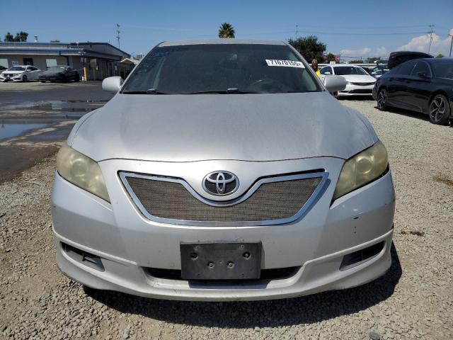 4T1BE46K19U348529 - 2009 TOYOTA CAMRY BASE Күміс фото 5