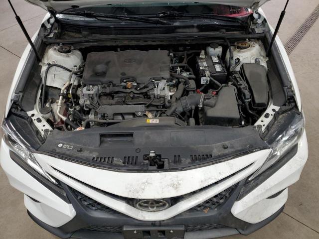 4T1B11HK8KU697488 - 2019 TOYOTA CAMRY L WHITE photo 11