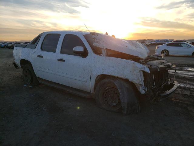 3GNNCEE07AG281429 - 2010 CHEVROLET AVALANCHE WHITE photo 4