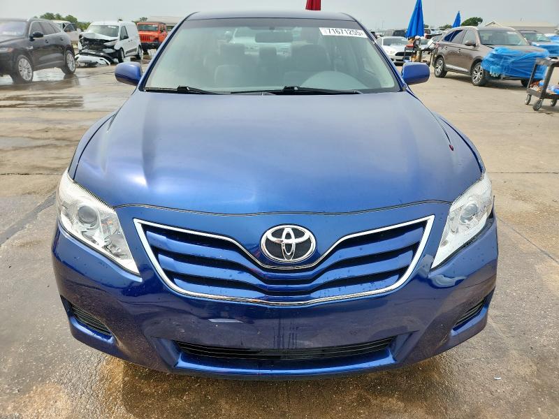4T1BF3EK8BU692924 - 2011 TOYOTA CAMRY BASE 蓝色 照片 5