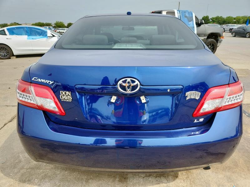 4T1BF3EK8BU692924 - 2011 TOYOTA CAMRY BASE 蓝色 照片 6