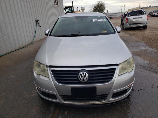 WVWJK73CX9P056335 - 2009 VOLKSWAGEN PASSAT TURBO SILVER photo 5