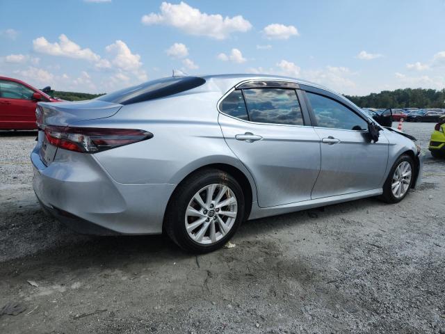 4T1C11AK2NU644109 - 2022 TOYOTA CAMRY LE SILVER photo 3