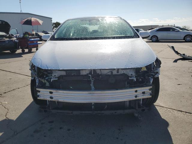 5YFB4MDE9PP049790 - 2023 TOYOTA COROLLA LE WHITE photo 5